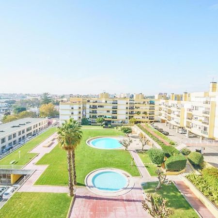 Amazing Private Room In Apartment With Sea Beach View - Pool - Park - Private Condominium - Access To The Beach Oeiras Kültér fotó