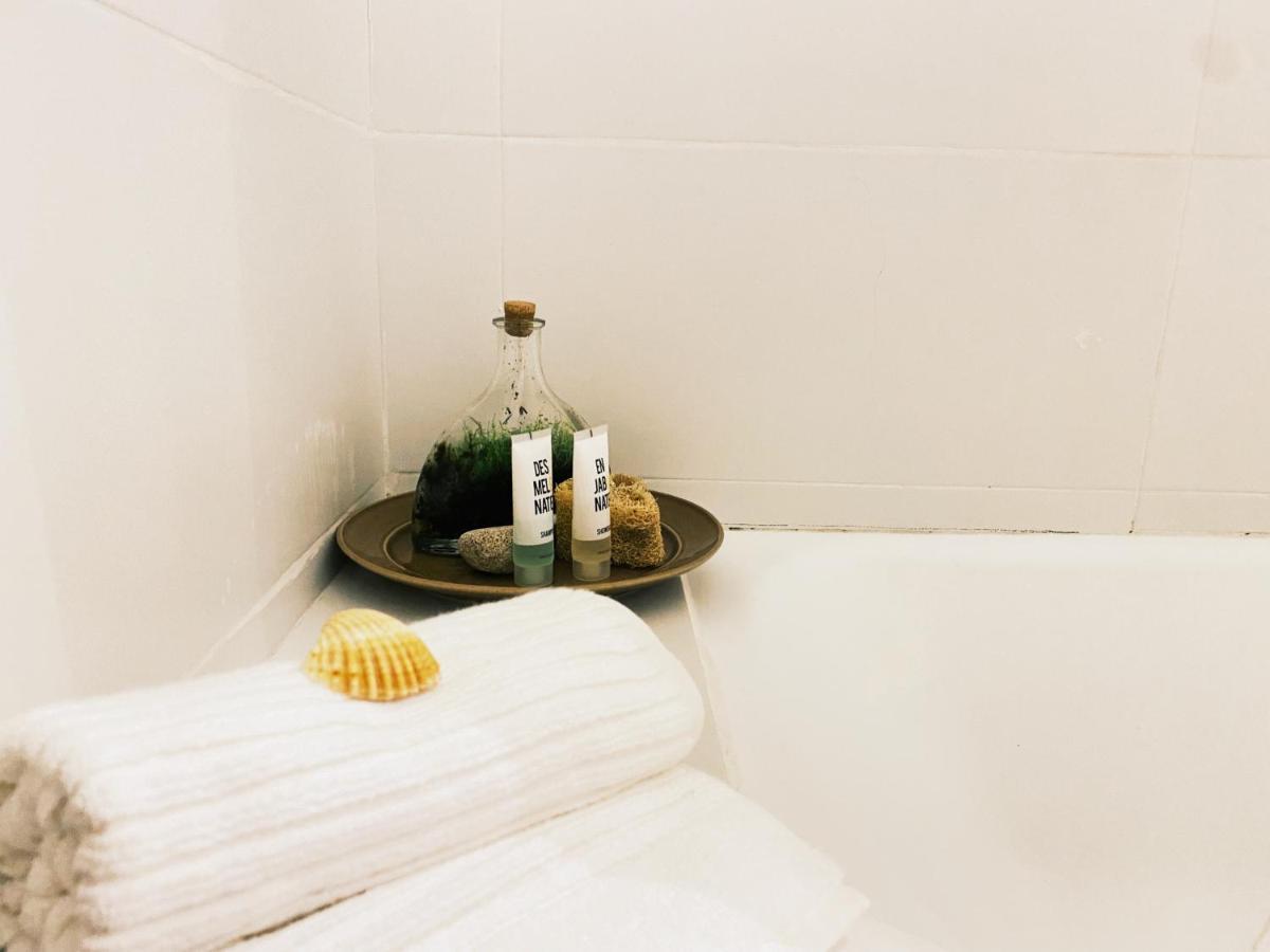 Amazing Private Room In Apartment With Sea Beach View - Pool - Park - Private Condominium - Access To The Beach Oeiras Kültér fotó